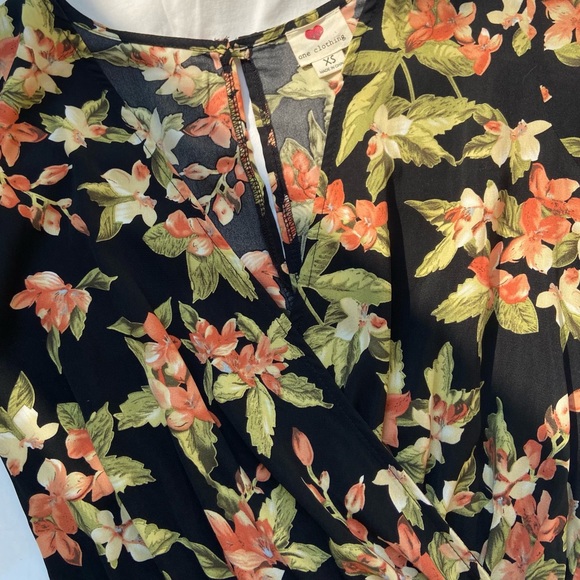 One Clothing Floral Romper - Picture 9 of 9